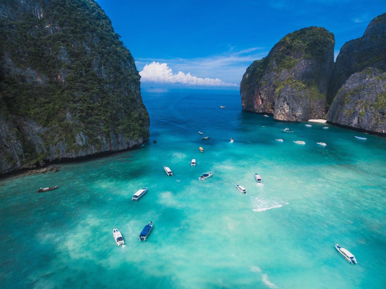 Lucky Dorm Vandrerhjem Phi Phi-øyene Eksteriør bilde